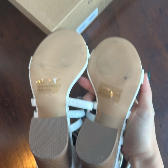 White and Wood Block Heels - Picture 2 of 4